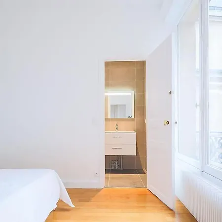 Magnifique Champs-elysees / Arc De Triomphe Apartment Paris
