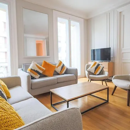 Apartment Magnifique Champs-elysees / Arc De Triomphe Paris