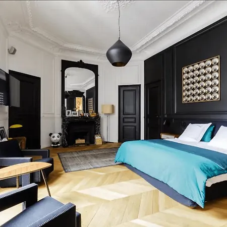 Magnifique Champs-elysees / Arc De Triomphe Apartment Paris