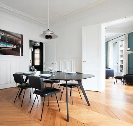 Magnifique Champs-elysees / Arc De Triomphe Apartment Paris