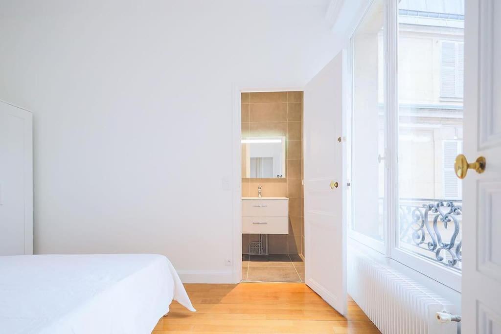Magnifique Champs-elysees / Arc De Triomphe Apartment Paris